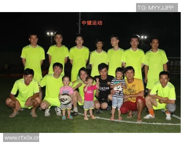 武汉街舞队在极限运动世界杯上的拼搏故事与荣耀之路